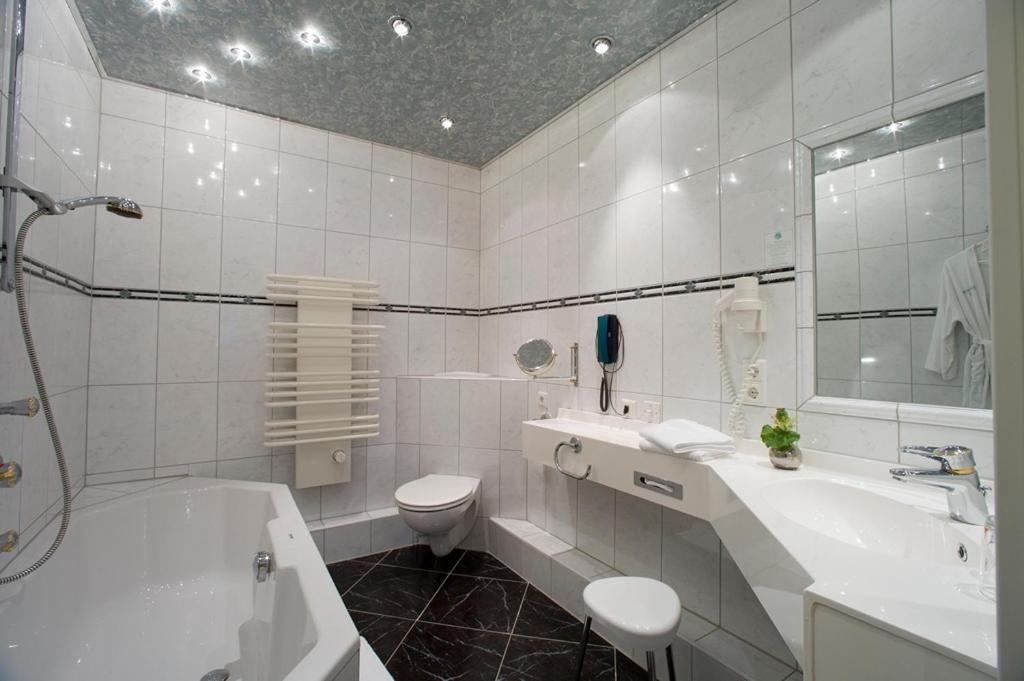 Landhotel Sauerlaender Hof Eslohe Quarto foto